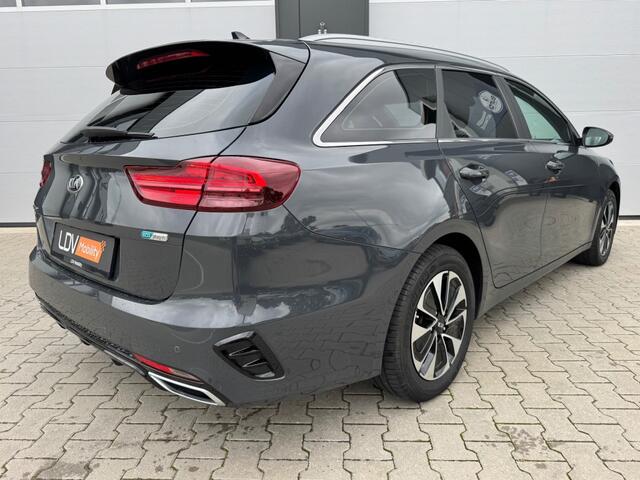 KIA CEE D PLUG-IN HYBRID VISION / Automaat / LED / Apple Carplay / Afneembare trekhaak.