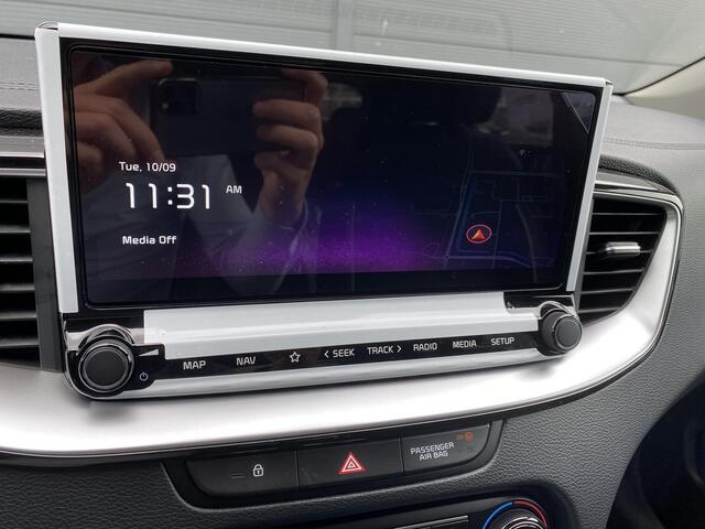 KIA CEE D Ceed SW 1.0 T-GDi DynamicPlusLine | Stoel/Stuurwielverwarming | Keyless Go | Elektr. Achterklep | Navigatie | Cruise control adaptief |
