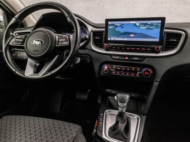 KIA CEE D Ceed Sportswagon 1.0 T-GDi DynamicLine Automaat (APPLE CARPLAY, GROOT NAVI, CLIMATE, CAMERA, SPORTSTOELEN, PARKEERSENSOREN, CRUISE, DAB+, NIEUWSTAAT)