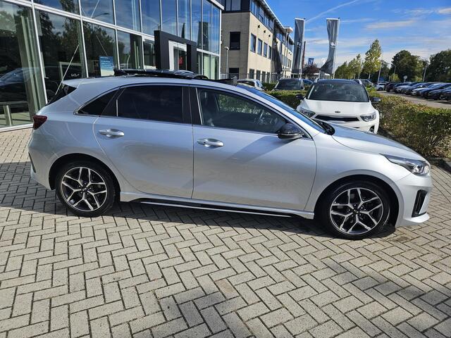KIA CEE D Ceed 1.5 T-GDi GT-Line