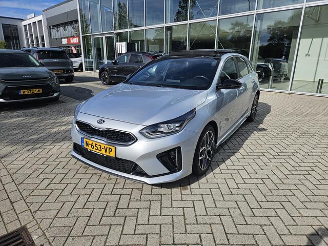 KIA CEE D Ceed 1.5 T-GDi GT-Line