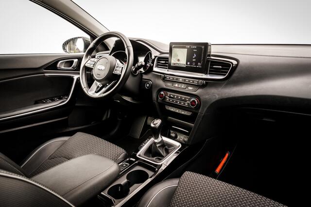 KIA CEE D Ceed Sportswagon 1.0 T-GDi DynamicPlusLine | 1e Eig. | Trekhaak | Carplay | Stoelverwarming | Camera | Xenon