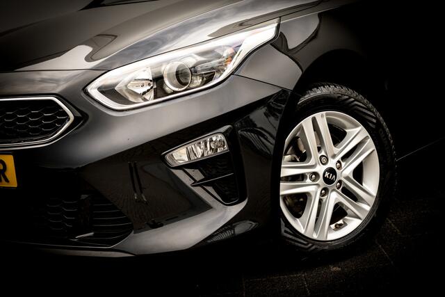 KIA CEE D Ceed Sportswagon 1.0 T-GDi DynamicPlusLine | 1e Eig. | Trekhaak | Carplay | Stoelverwarming | Camera | Xenon