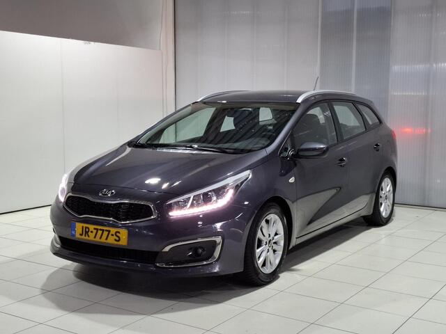 KIA CEE D cee'd Sportswagon 1.6 GDI First Edition Trekhaak, Navigatie, Camera.