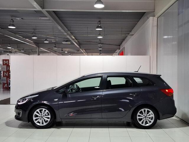 KIA CEE D cee'd Sportswagon 1.6 GDI First Edition Trekhaak, Navigatie, Camera.