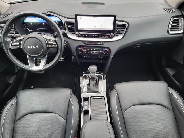 KIA CEE D Ceed Sportswagon 1.6 GDI PHEV ExecutiveLine Automaat / Fabrieksgarantie tot 03/2029/ Dealer onderhouden / Afn. trekhaak 1.300 kg / Lederen bekleding / Navigatie / Camera / Achterbank-, voorstoel- en stuurwielverwarming / geventileerde voorstoelen / Apple