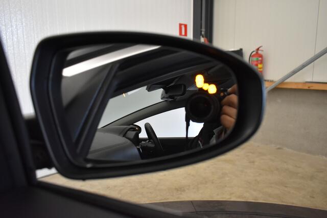 KIA CEE D Ceed Sportswagon 1.6 GDI PHEV DynamicLine Camera Dodeh Detec