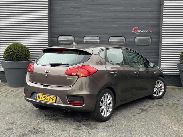 KIA CEE D cee'd 1.6 GDI ComfortPlusLine Navigator | Camera | Lichtmetalen Velgen | Navigatie | Cruise Control |