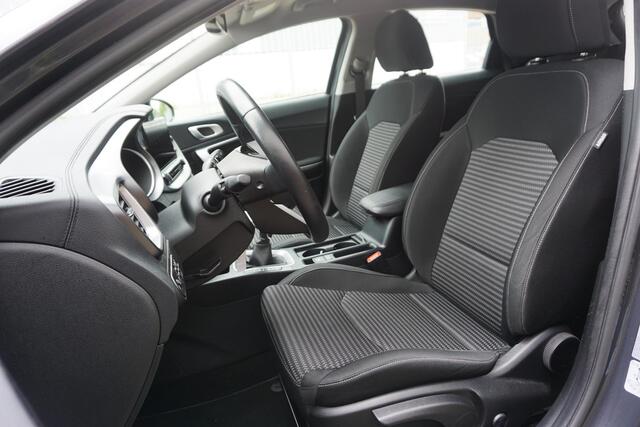 KIA CEE D Ceed 1.0 T-GDi 120PK DynamicLine/Geen Importauto/ All-Seasonbanden.