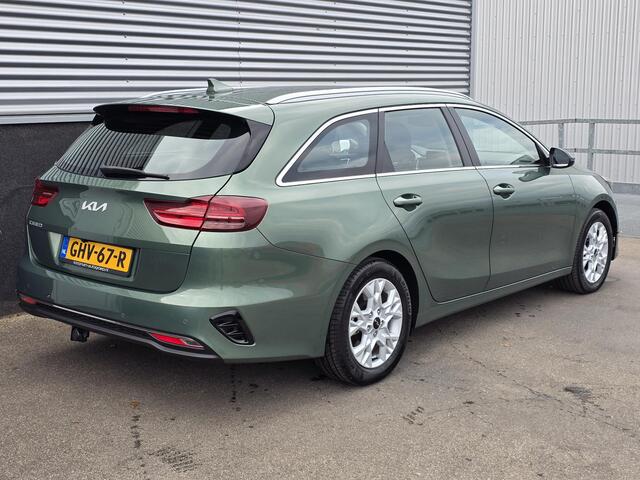 KIA CEE D Ceed Sportswagon 1.5 T-GDi DynamicLine Trekhaak, navigatie Apple CarPlay/Android Auto, parkeersensoren v&a, cruise control, 1e eign. BTW-auto