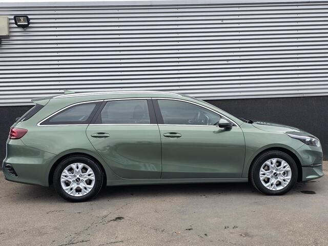 KIA CEE D Ceed Sportswagon 1.5 T-GDi DynamicLine Trekhaak, navigatie Apple CarPlay/Android Auto, parkeersensoren v&a, cruise control, 1e eign. BTW-auto