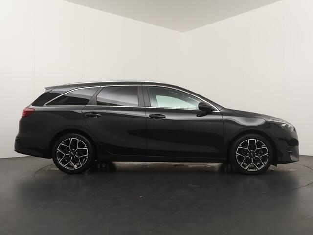 KIA CEE D Ceed Sportswagon Automaat 1.5 T-GDi GT-Line - Automatische achterklep - Schuif/Kantel dak - Apple Carplay/Android Auto - Adaptive cruise control - Keyless entry - Fabrieksgarantie t/m 30-06-2030