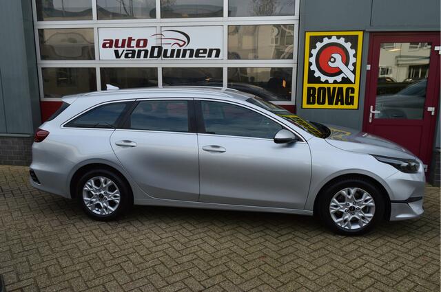 KIA CEE D Ceed Sportswagon 1.0 T-GDi MHEV DynamicLine O.a: PDC, Camera, Clima, Navi, Cruise, Carplay, Etc. All-in prijs!