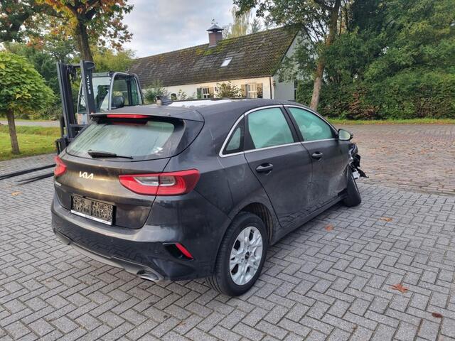 KIA CEE D 1.0 TGDI Aut. Navi Camera