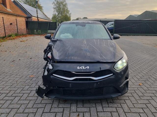 KIA CEE D 1.0 TGDI Aut. Navi Camera