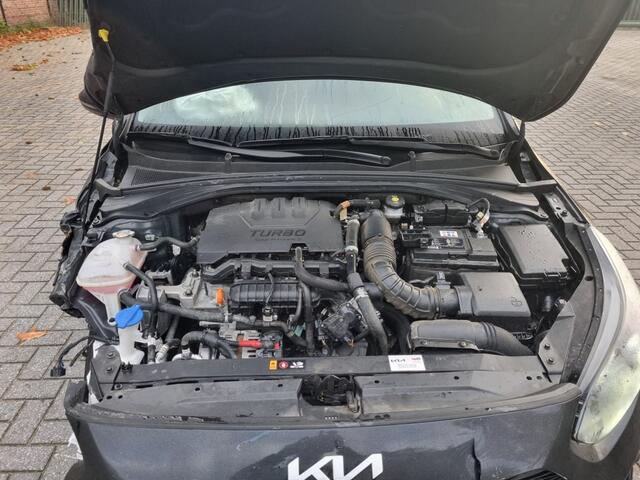 KIA CEE D 1.0 TGDI Aut. Navi Camera