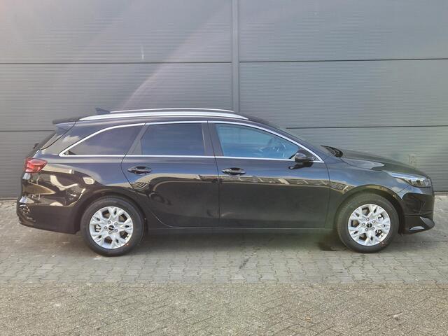 KIA CEE D Ceed Sportswagon 1.5 T-GDi DynamicPlusLine DCT7 Automaat | Stoel- en stuurwielverwarming | Parkeersensoren achter | Adaptieve cruise control | Dodehoekassistentie |