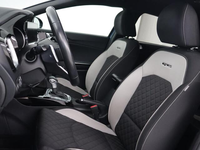 KIA CEE D Ceed 1.5 T-GDi MHEV GT-Line | 160pk | Camera | Carplay | Navigatie | Sportstuur | DAB | Parkeerhulp | Getint glas | Cruise control