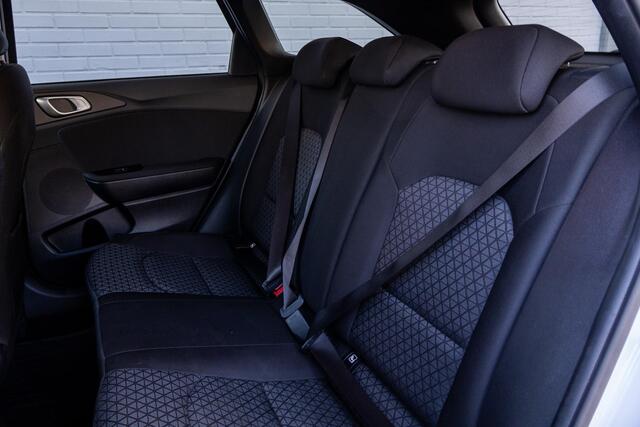 KIA CEE D Ceed Sportswagon 1.0 T-GDi Stoelverw/stuurverw/Camera/Carplay