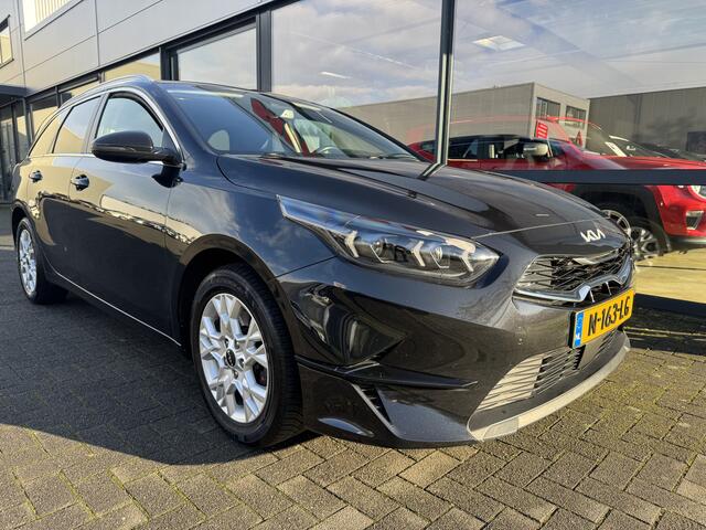 KIA CEE D Ceed Sportswagon 1.5 T-GDi MHEV DynamicPlusLine Automaat