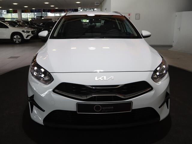KIA CEE D Ceed Sportswagon 1.0 T-GDi ComfortLine | Klimaatregeling | Dakrails | Cruise control | Achteruitrijcamera | Navigatie |