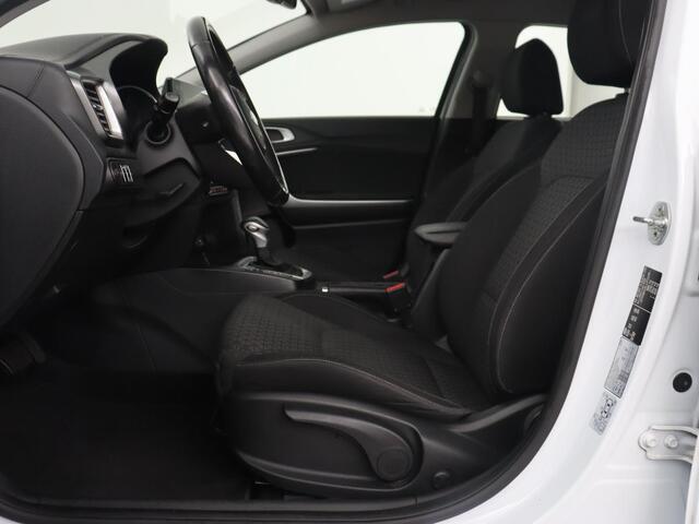 KIA CEE D Ceed 1.4 T-GDi DynamicLine | Automaat | Carplay | Camera | Navigatie | Parkeerhulp | Climate control | Bluetooth | Cruise control