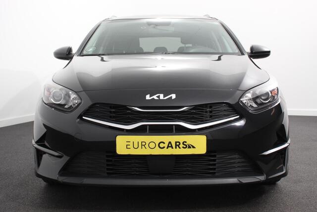KIA CEE D Ceed Sportswagon 1.0 T-GDi 101pk Prestige | Navigatie | Apple Carplay/Android Auto | Camera | Stoel- en stuurverwarming | Cruise Control | Climate Control | Start/Stop systeem | Getinte ramen