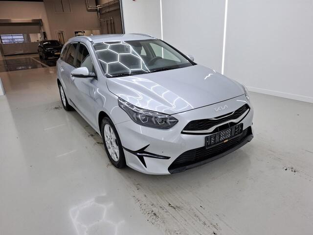 KIA CEE D Ceed Sportswagon 1.0 T-GDi 120pk DynamicLine Airco ECC Navi Cruise Control PDC VA+ Camera Full LED Carplay Lichtmetalen velgen DAB+