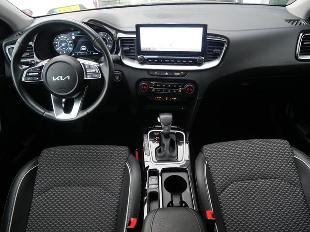KIA CEE D Ceed Sportswagon 1.5 T-GDi DynamicPlusLine | Cruise | Clima | Camera | Navi | Carplay | Keyless | Stoel-stuurverwarming |