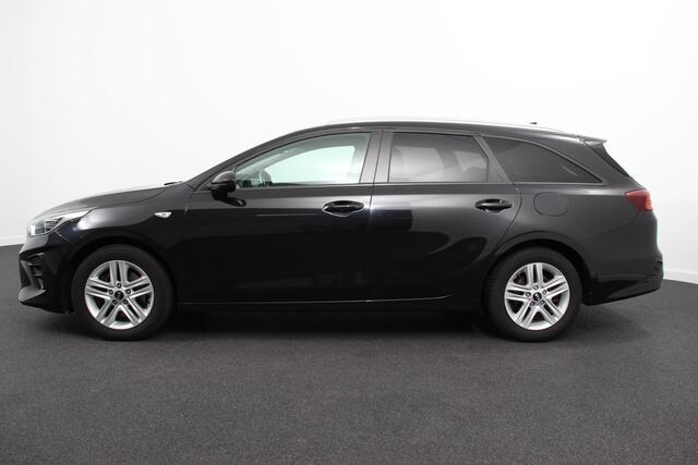 KIA CEE D Ceed SW 1.0 T-GDi 100 pk Active Handgeschakeld | Navigatie | Apple Carplay/Android Auto | Climate Control |Cruise Control | Camera | Extra getint glas