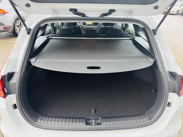 KIA CEE D Ceed Sportswagon 1.0 T-GDi ComfortLine Black Wheels + All 4 season banden Demo auto ! | BTW Auto | Km-stand kan iets varieeren ! | Informeer altijd even of de auto aanwezig is..