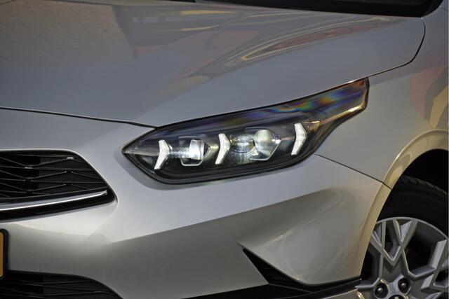KIA CEE D Ceed Sportswagon 1.0 T-GDi DynamicLine BJ2022 Lmv 16" | Led | Pdc | Navi | Achteruitrijcamera | App-Connect | Climate control | Cruise control | Getint glas