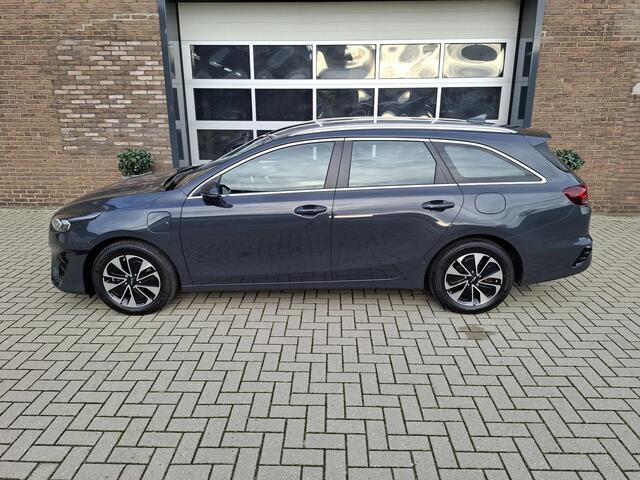 KIA CEE D Ceed Sportswagon 1.6 GDI PHEV DynamicPlusLine