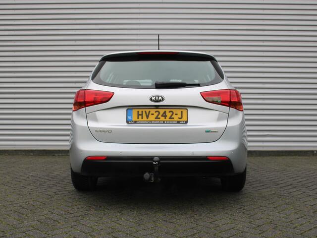 KIA CEE D cee'd Sportswagon 1.6 GDI First Edition | Trekhaak | Camera | Cruise | Navi | Airco | 16' LM | All season banden |
