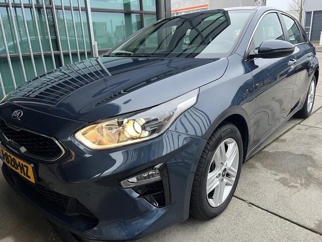 KIA CEE D Ceed 1.0 T-GDi DynamicLine | CAMERA | NAVI | CARPLAY / ANDROID | CRUISE CONTROL | PDC | LMV 16'' | CLIMATE CONTROL | BLUETOOTH | DAB