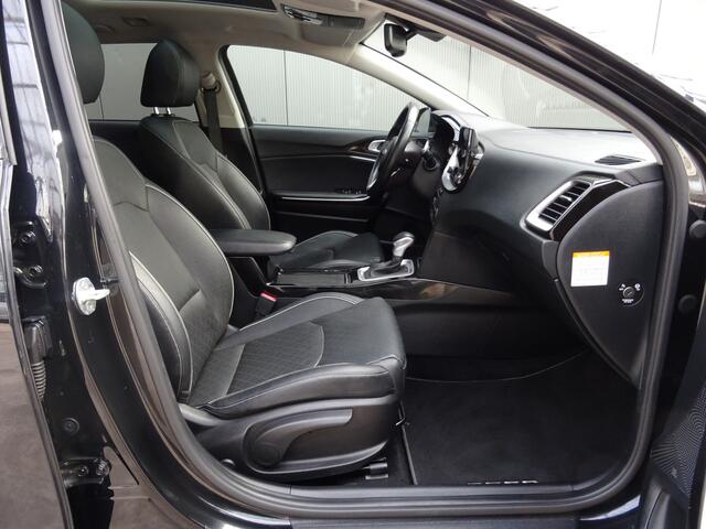 KIA CEE D Ceed Sportswagon 1.0 T-GDi MHEV ExecutiveLine * PANORAMADAK * LEER * CARPLAY !!