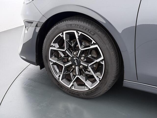 KIA CEE D Ceed Sportswagon 1.5 T-GDi GT-Line Navigatie | Pano Dak | LMV | Stoelverwarming |