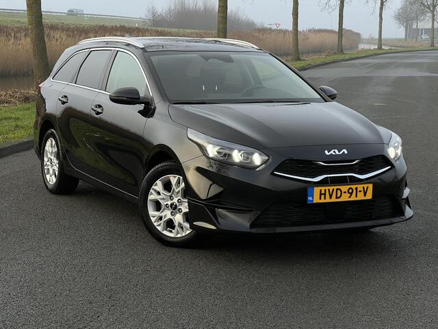 KIA CEE D Ceed Sportswagon 1.5 T-GDi DynamicPlusLine DCT7 Automaat | Stoel- en stuurwielverwarming | Parkeersensoren achter | Adaptieve cruise control | Dodehoekassistentie |