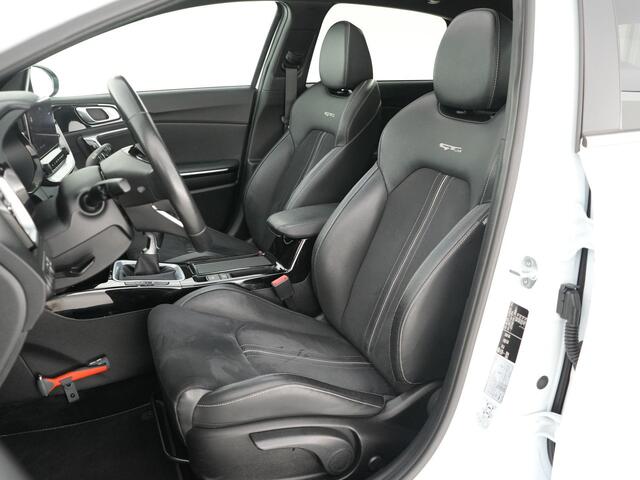 KIA CEE D Ceed 1.0 T-GDi GT-Line |panoramadak|stoelverwarming|stuurverwarming|Apple Carplay|navigatie|camera|DAB|keyless|rijhulpsystemen|LED|