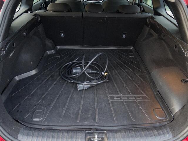 KIA CEE D Ceed Sportswagon 1.6 GDI PHEV DynamicLine