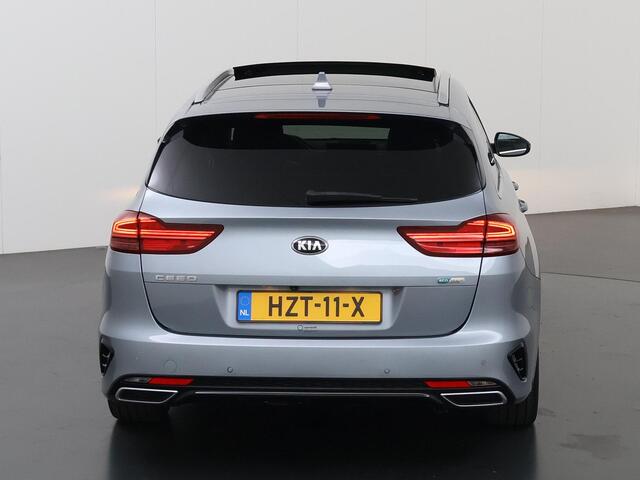 KIA CEE D Ceed Sportswagon 1.6 GDI PHEV ExecutiveLine | Trekhaak | Panoramadak | Elekt. Stoelverstelling met geheugen | Stoelventilatie | Stoel/Stuurwielverwarming |