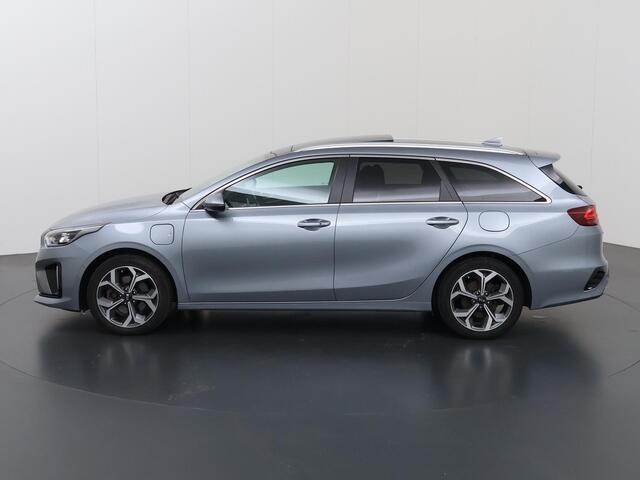 KIA CEE D Ceed Sportswagon 1.6 GDI PHEV ExecutiveLine | Trekhaak | Panoramadak | Elekt. Stoelverstelling met geheugen | Stoelventilatie | Stoel/Stuurwielverwarming |