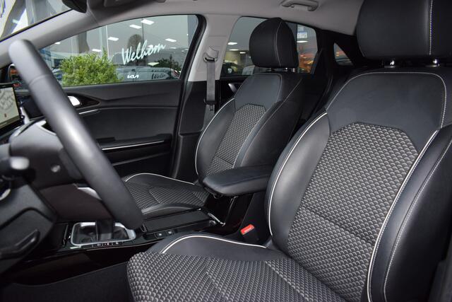 KIA CEE D Ceed 1.5 T-GDi DynamicPlusLine | Stuur + Stoelverwarming | Adaptieve Cruise Control | Navigatie | Tot 10 jaar Kia Garantie