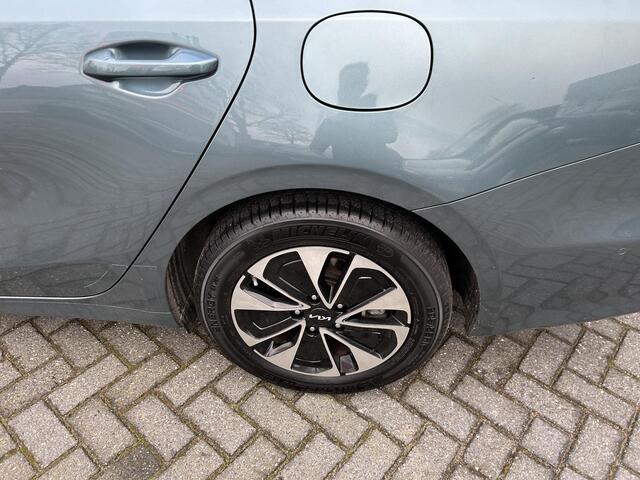 KIA CEE D Ceed Sportswagon 1.6 GDI PHEV DynamicLine