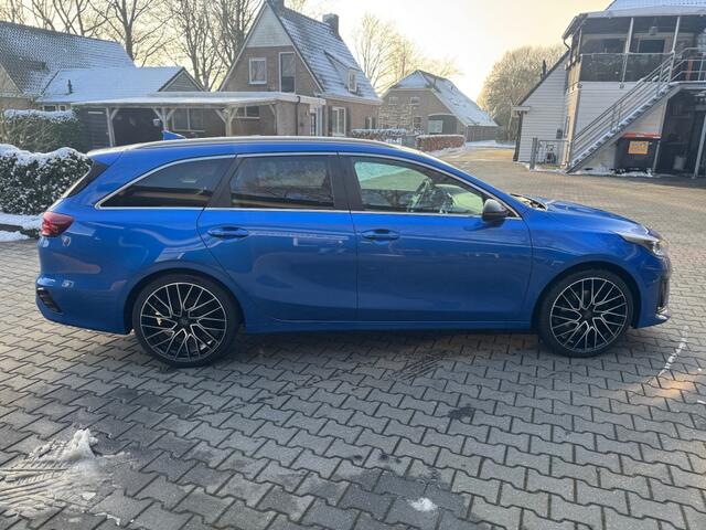 KIA CEE D 1.0 T-GDI GT-Line Business Edition Pano virtual cockpit