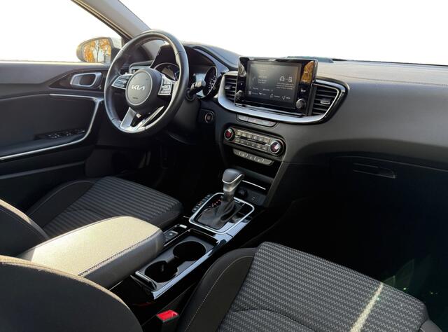 KIA CEE D Ceed Sportswagon 1.6 GDI PHEV DynamicLine I Carplay I Keyless I Camera | Apple Carplay/Android Auto | DAB | LED koplampen