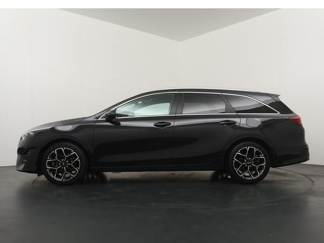 KIA CEE D Ceed Sportswagon 1.5 T-GDi GT-Line Automaat - Apple Carplay/Android Auto - Cruise Control - Dodehoekdetectie - Climate Control - Panorama Dak - Navigatie - Stoel/Stuur Verwarming - Fabrieksgarantie t/m 09-02-2031