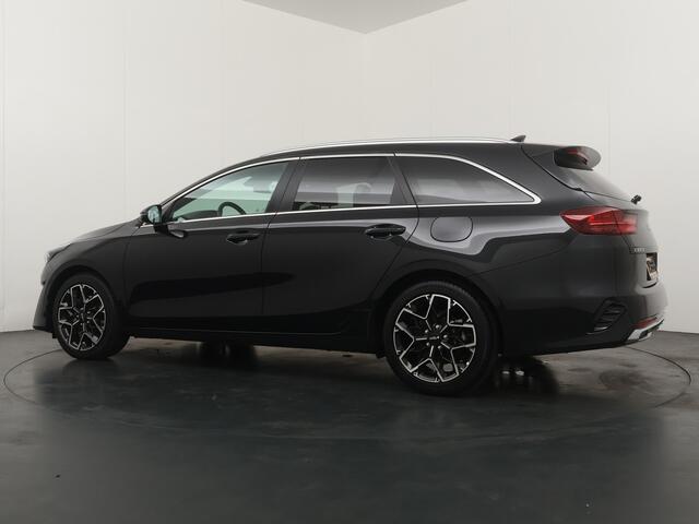 KIA CEE D Ceed Sportswagon 1.5 T-GDi GT-Line Automaat - Apple Carplay/Android Auto - Cruise Control - Dodehoekdetectie - Climate Control - Panorama Dak - Navigatie - Stoel/Stuur Verwarming - Fabrieksgarantie t/m 09-02-2031