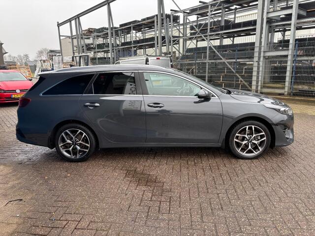 KIA CEE D 1.6 GDI PHEV DYN+L.