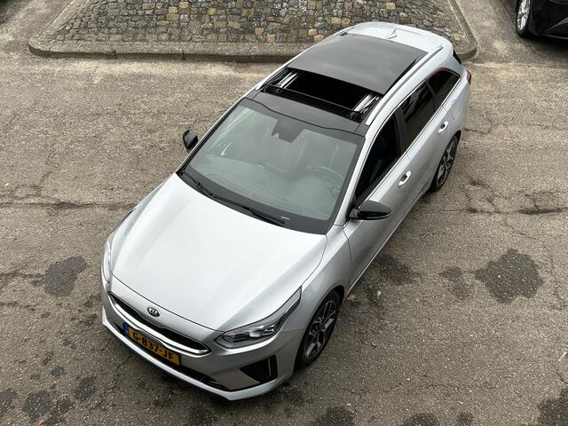 KIA CEE D Ceed Sportswagon 1.4 T-GDi GT-Line PANO DAK 1e EIGENAAR APPLE CARPLAY CAMERA ALCANTARA FULL LED NAVI CRUISE GT LINE